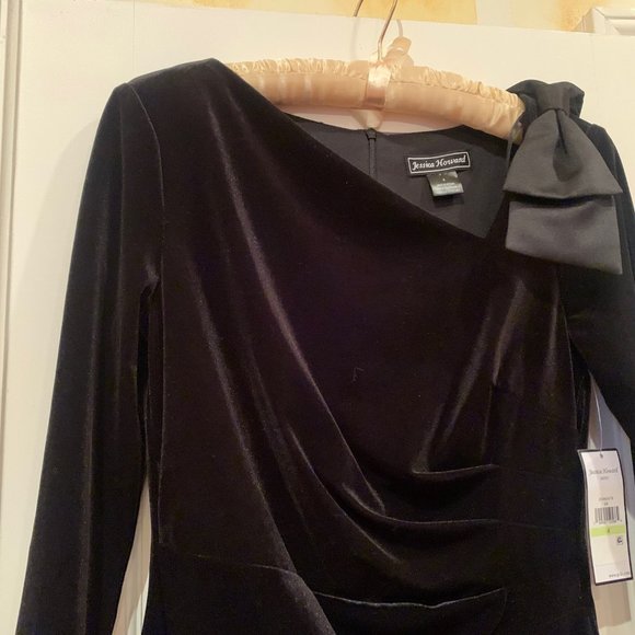 NWT - Jessica Howard Black Velvet dress with bow accent - Picture 5 of 12